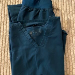 Carribean blue figs scrubs